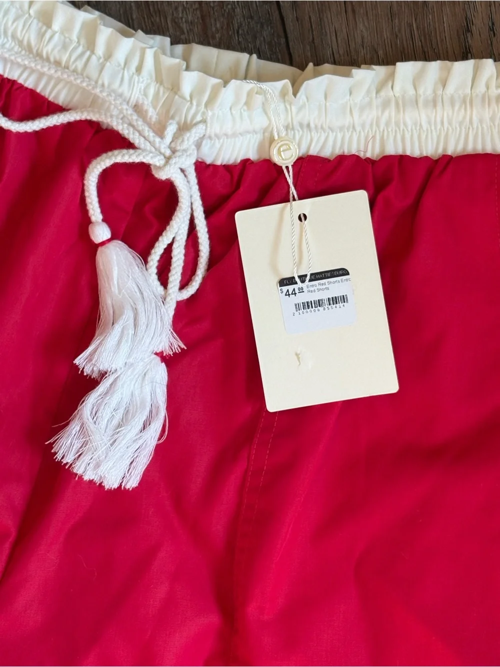 entro Red Short-Sleeve Two-Piece Set with White Trim